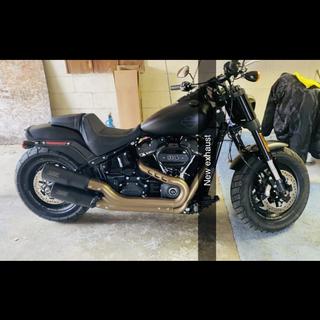 Vance & Hines Hi-Output Slip-On Mufflers For Harley Softail Fat