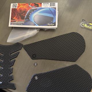 TechSpec Snake Skin Tank Pads Suzuki GSXR 600 / GSXR 750 2011-2026