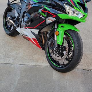 グリーン様•*¨*•.¸♬︎ ZX-6RにNinja誕生40周年を記念した、「Ninja ZX-6R 40th Anniversary