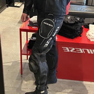 バイクウェア・装備 Dainese MISANO LEATHER PANTS Size 50 Dainese Misano Leather Pants - RevZilla