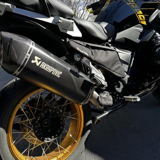 Akrapovic Slip-On Exhaust BMW R1250GS / Adventure 2019-2024 Akrapovic Slip-On Exhaust BMW R1250GS / Adventure 2019-2024