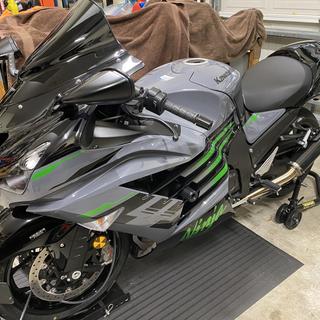 鍛神 Graves Hexagonal Slip-On Exhaust Kawasaki ZX6R / ZX636 2019