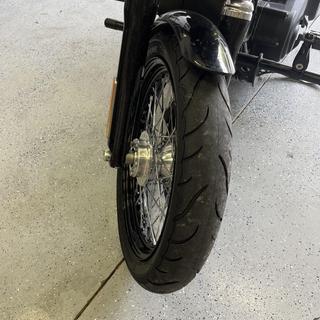 パーツ Aloha Cobra Chrome 240 AVON COBRA CHROME 240/40VR18 REAR TIRE HARLEY NIGHT-ROD V