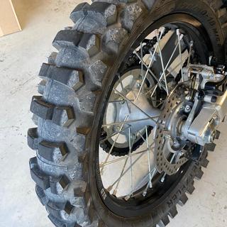 thumbnail image 2 of Metzeler MC360 Tire Set 80/100-21 & 110/90-19 – Mid-Soft Dirt – Tubes Included – Yamaha Ready 2 of 5