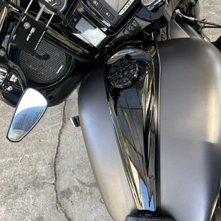 Kuryakyn Signature Series Smooth Dash Console For Harley Touring