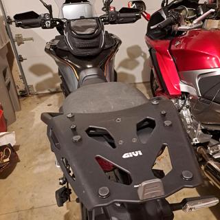Givi SRA2159 Aluminum Top Case Rack Yamaha Tracer 9 GT 2021