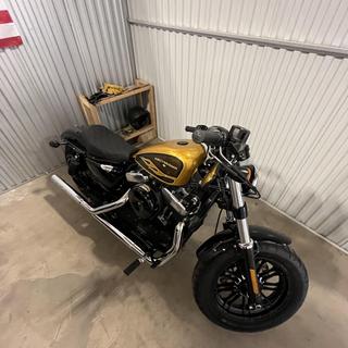 Saddlemen Renegade LS Solo Seat For Harley Sportster With 3.3