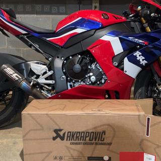 Akrapovic Exhaust Headers / Linkage Pipes Honda CBR1000RR-R Akrapovic Exhaust Headers / Linkage Pipes Honda CBR1000RR-R