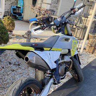 Rizoma Circuit 744 Mirror - RevZilla