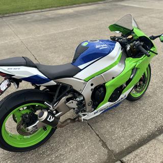 LeoVince LV-10 Slip-On Exhaust Kawasaki ZX10R / ZX-10RR 2016-2025