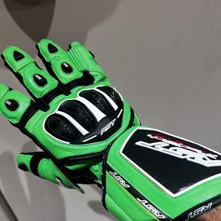 RST Moto Tractech Evo 4 CE Gloves - RevZilla