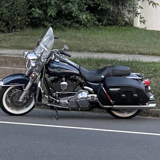 シンジロウ ZX-10R Ninja ___ GET-CLOSER Gold auf weißer Maschine 2017