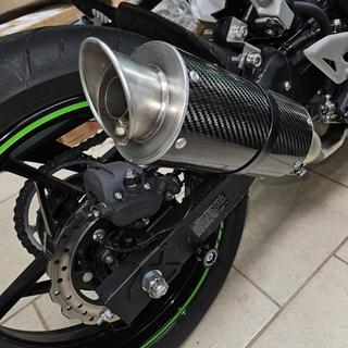 コツメブラックXL Graves Swingarm Spools Kawasaki Ninja 400 / ZX-6R / ZX-10R