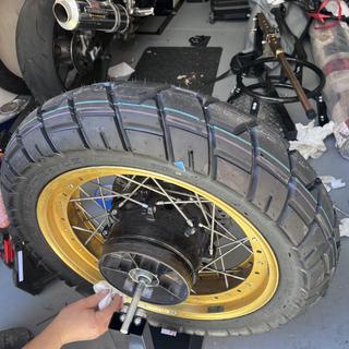 Pneumatico Anteriore Shinko 705 Series Dual Sport - 80% Strada 20% Off Road