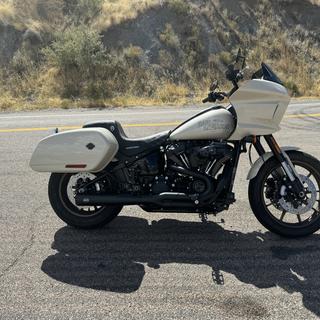 Saddlemen Pro Series SDC Performance Gripper Seat For Harley Saddlemen Pro Series SDC Performance Gripper Seat For Harley