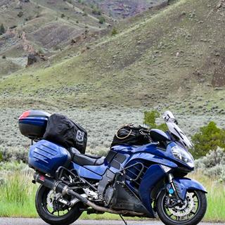 Cortech Super 2.0 18-Liter Magnetic Tank Bag - RevZilla