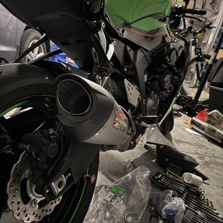 Yoshimura AT2 Street Slip-On Exhaust Kawasaki ZX-6R 2019-2023