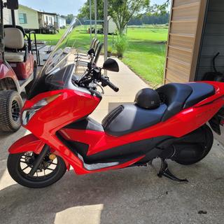 PARABREZZA GIVI D1140ST PRONTO A MONTAGGIO PER HONDA 125 NSS FORZA 2015-2018 EBa