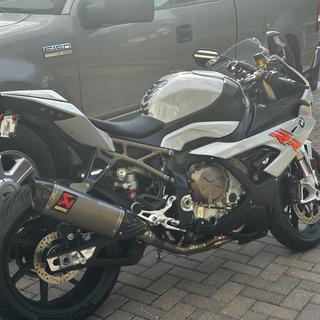 Akrapovic Evolution Exhaust System BMW S1000R / S1000RR
