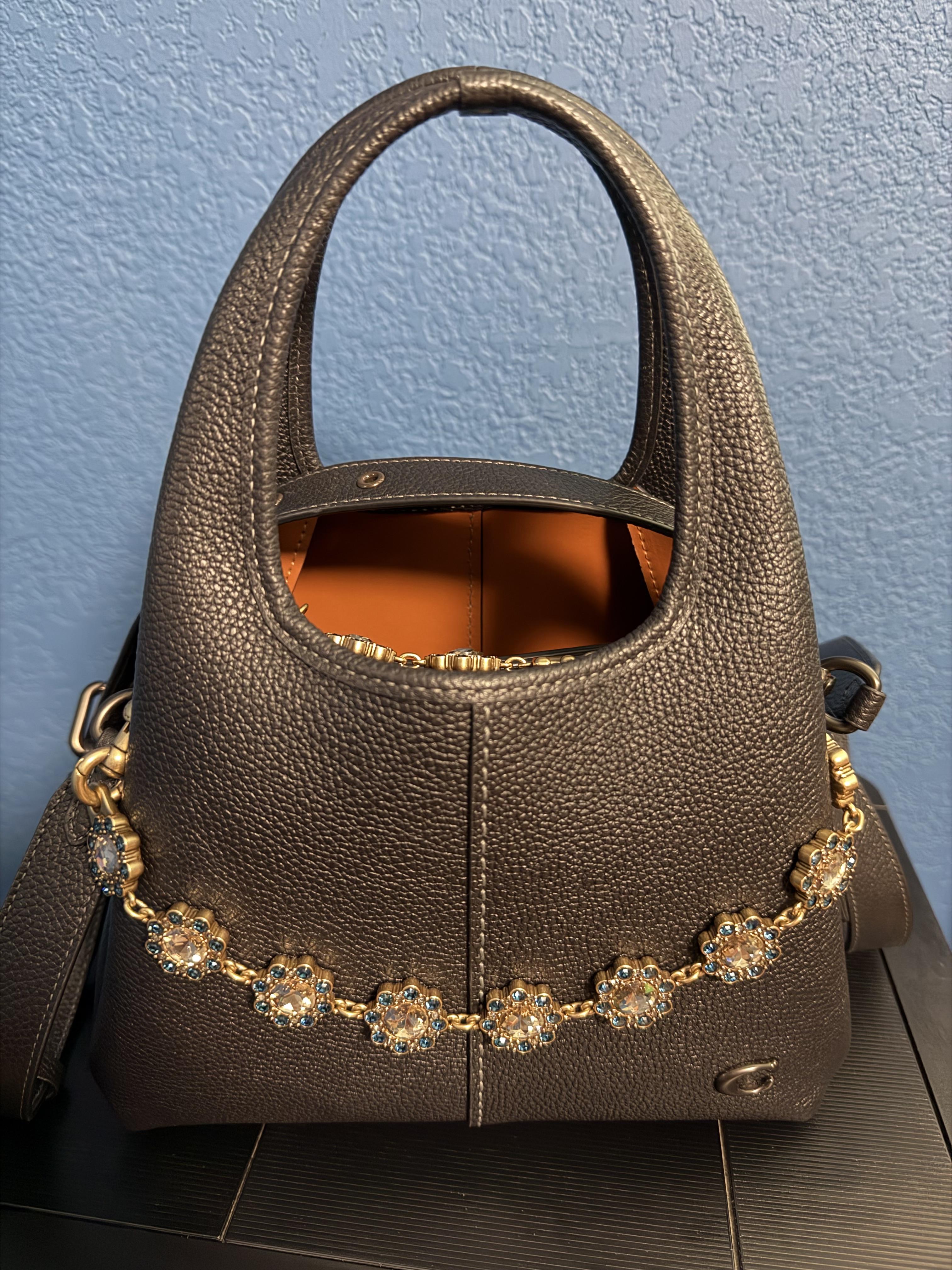 Lana Shoulder Bag 23 | Bags | Coach | COACH®