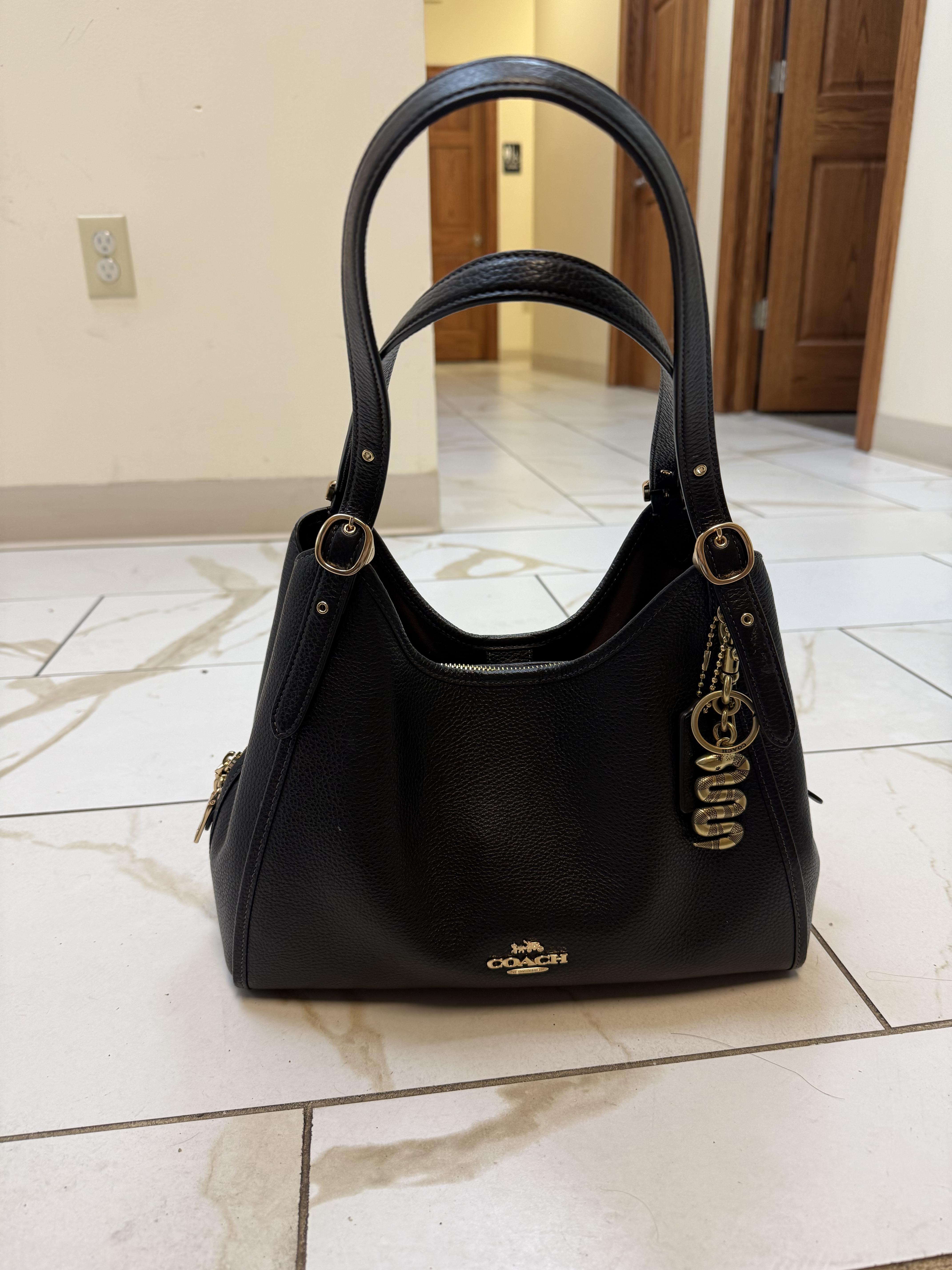 Erin Shoulder Bag In Signature Canvas | Bags | Coach | COACH®