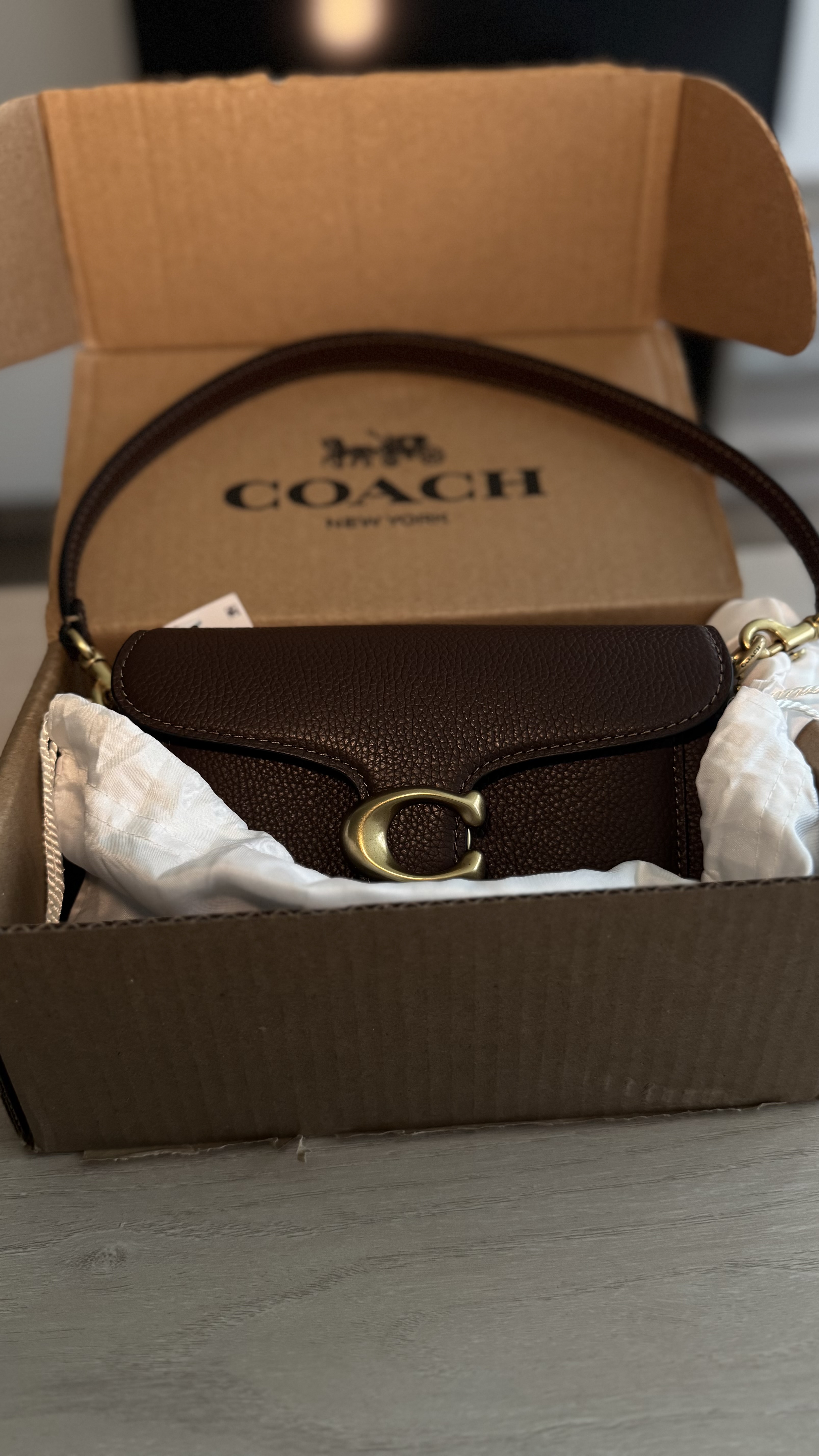 Coach tabby shoulder bagワイン色 Tabby Collection | COACH®