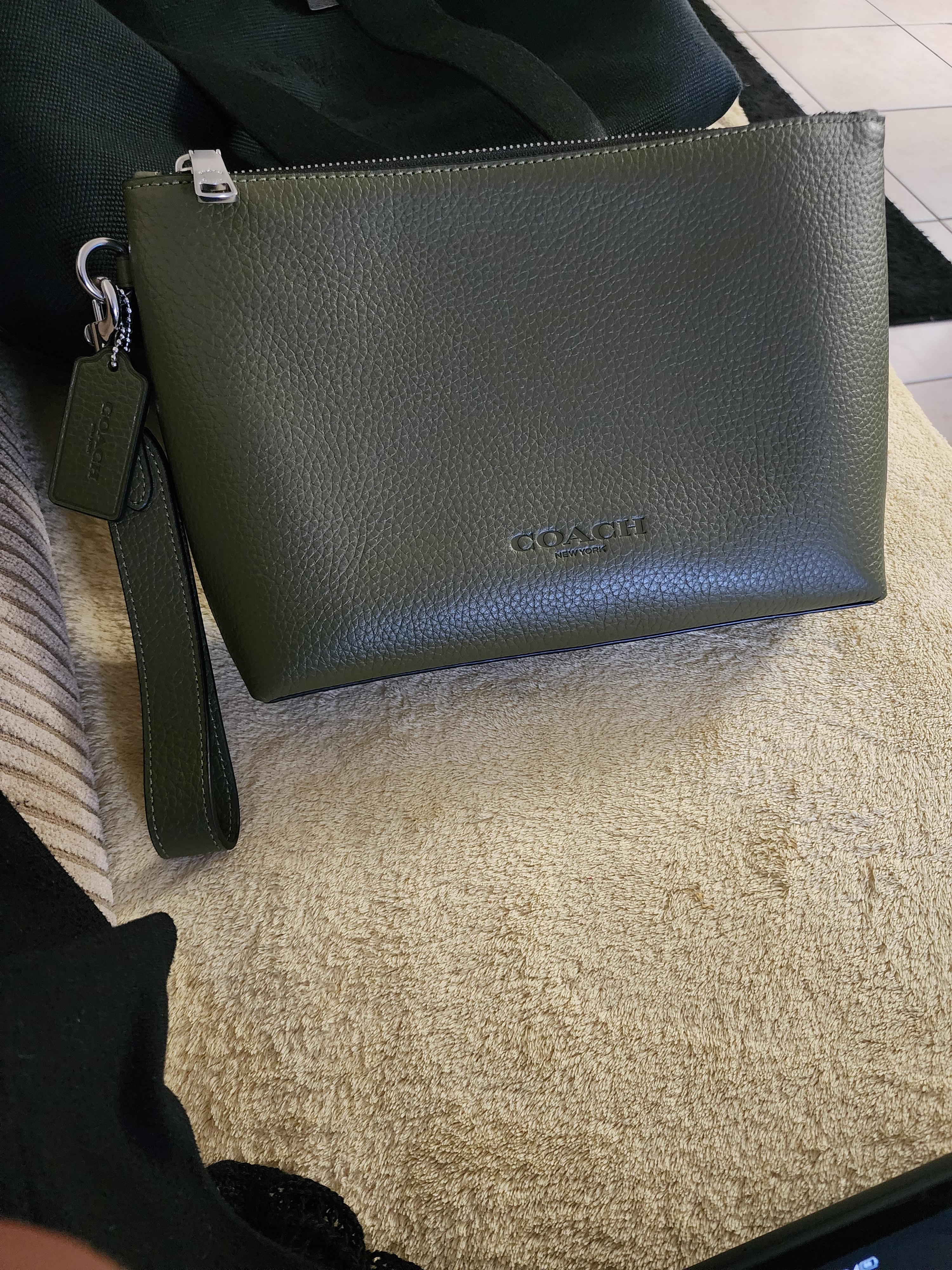 Pouch In Signature Canvas | | Coach | COACH®