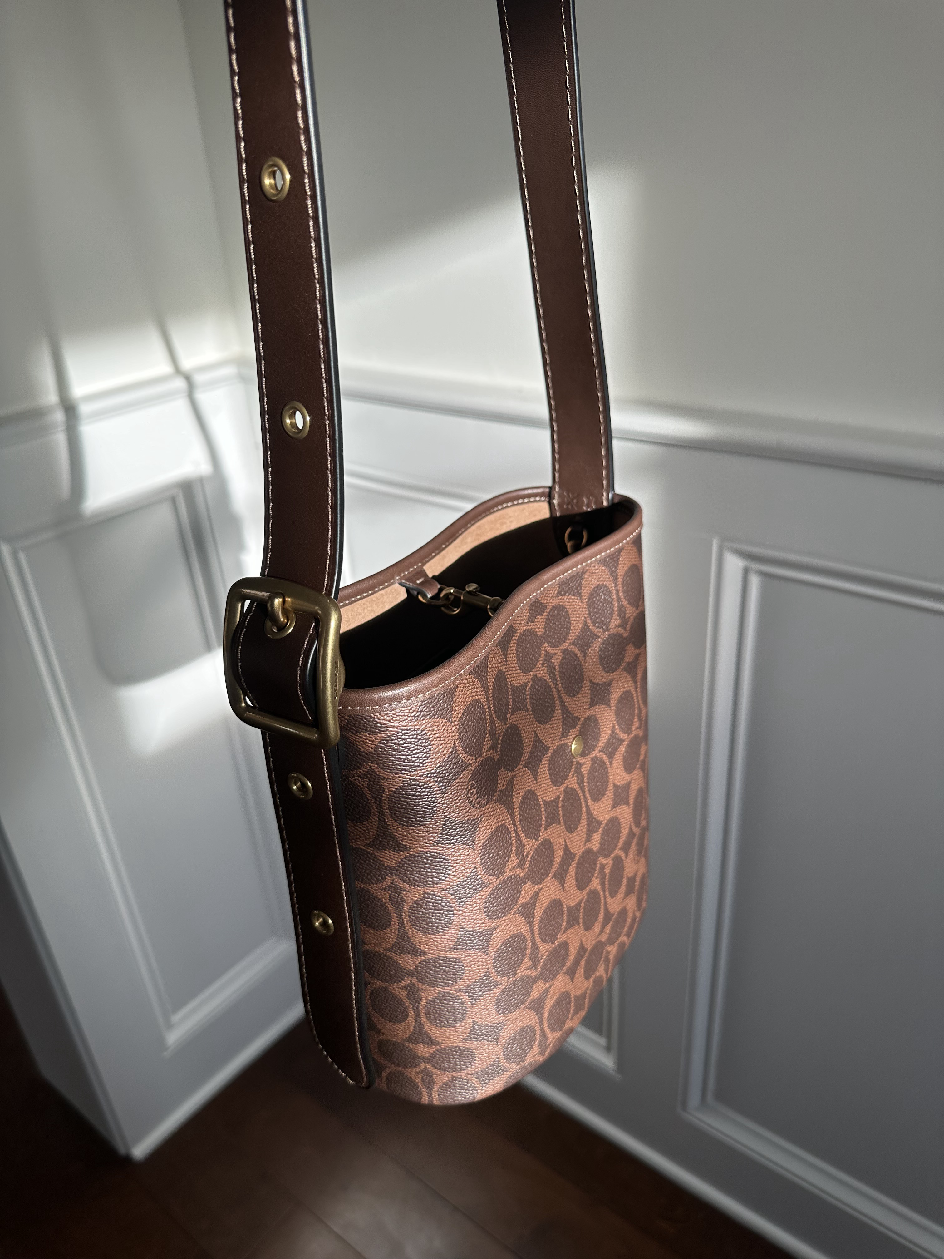 Bleecker Bucket Bag 21 In Signature Canvas | Bags | Coach | COACH®