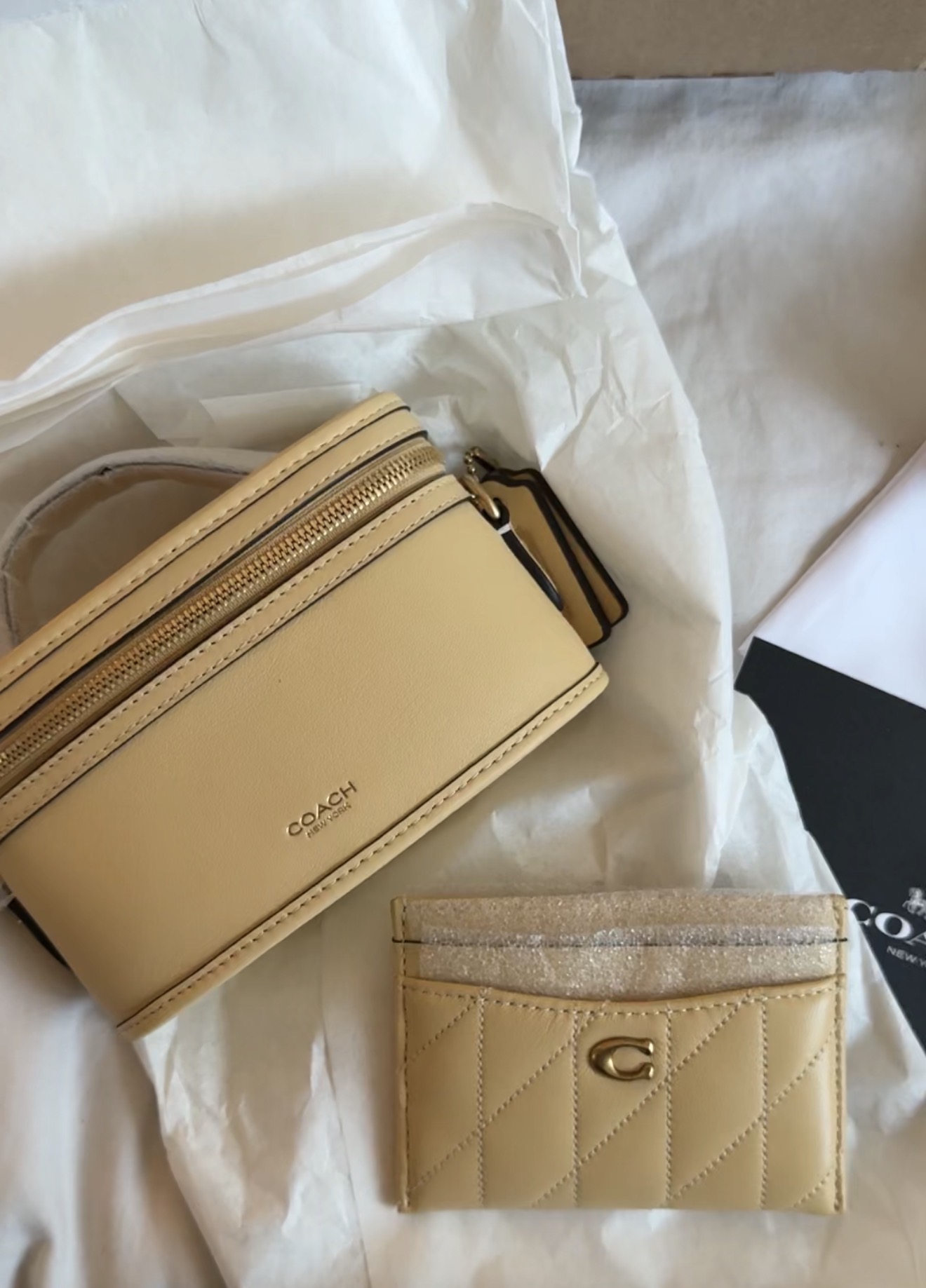 Essential Card Case With Charms | Wallets | Coach | COACH®
