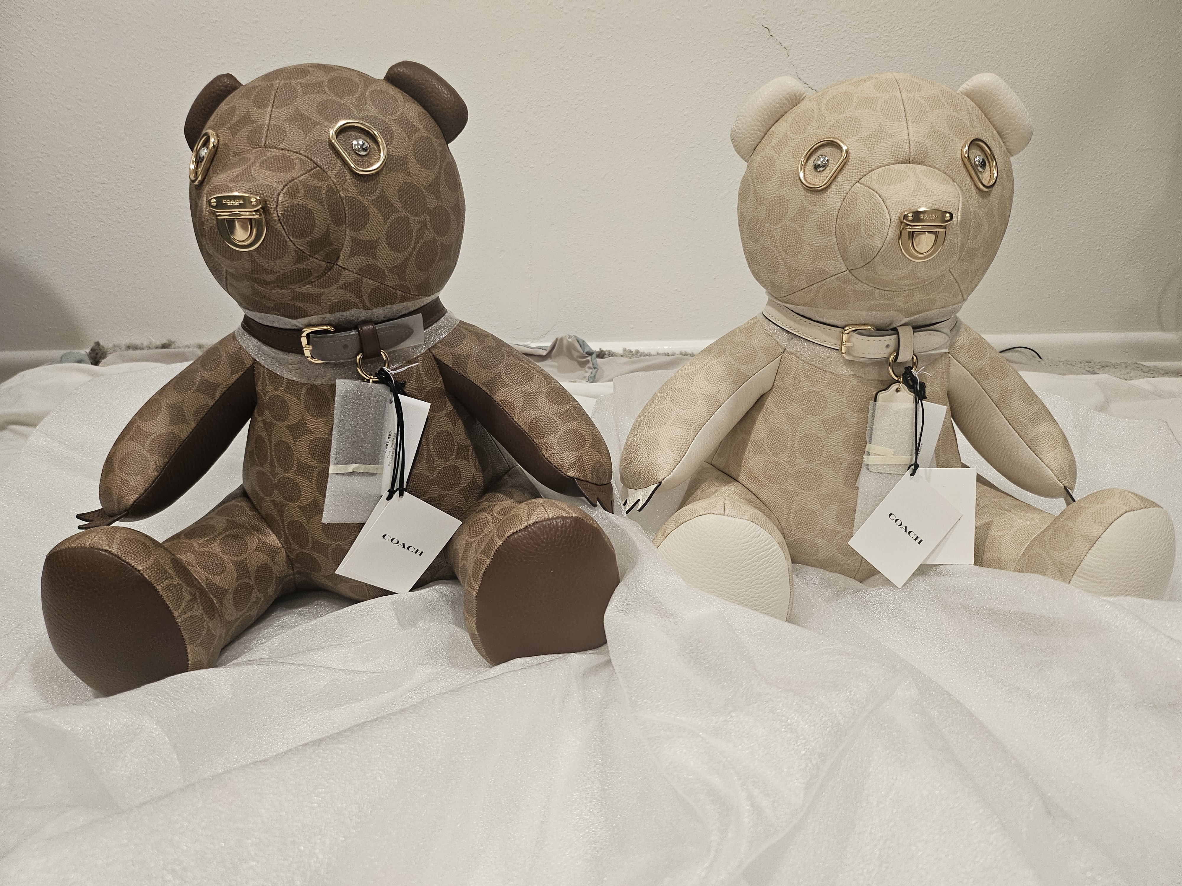 COACH プレミアムベア Collectible Bear In Signature Canvas | Accessories | Coach | COACH®