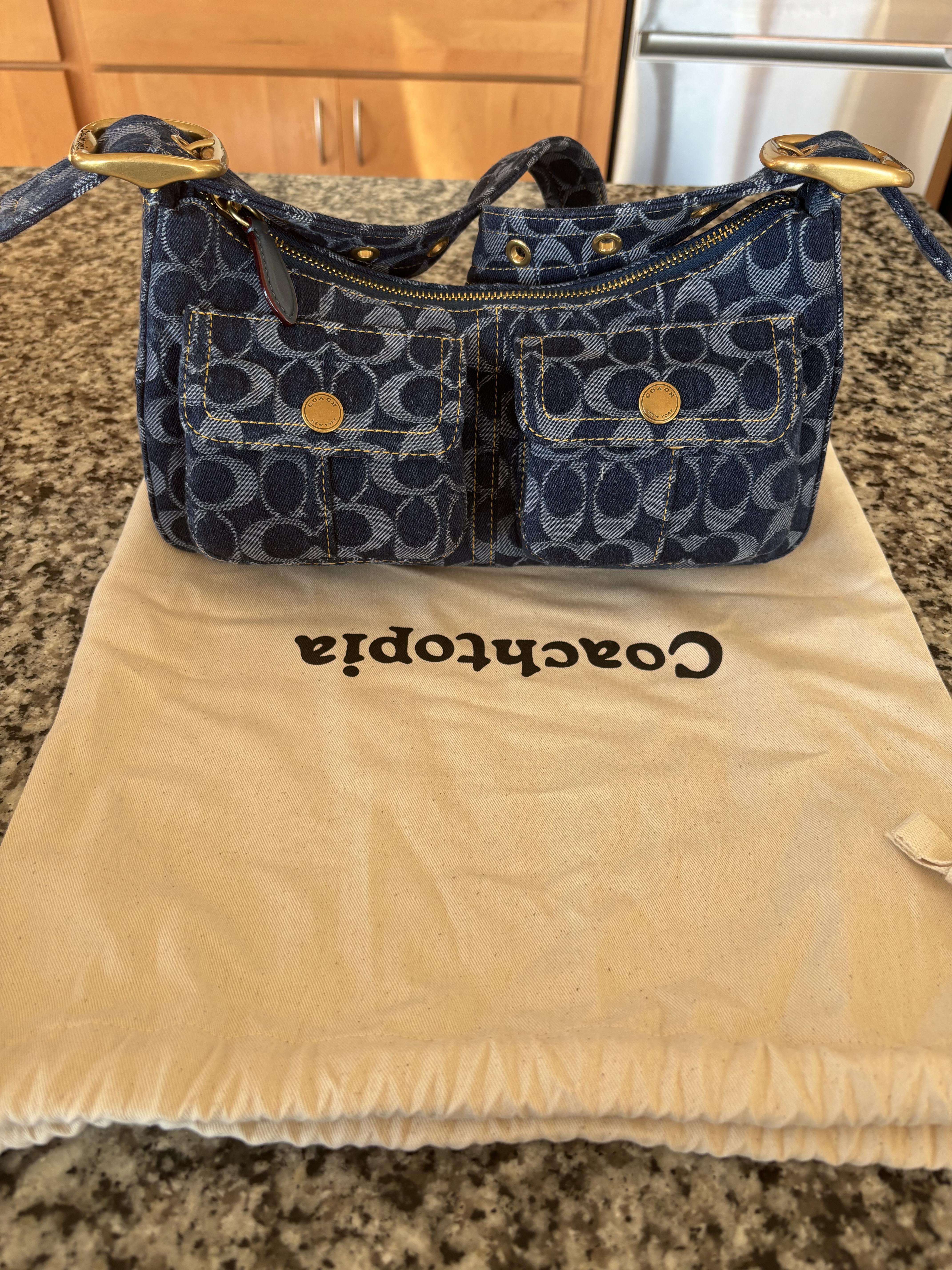 Cargo Shoulder Bag In Signature Denim | Bags | Coach | Coachtopia ™