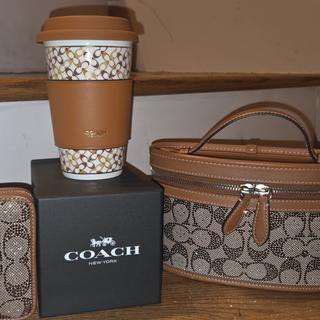 小物 COACH legacy signechar compact wallet 小物 COACH legacy signechar compact wallet Essential Small Zip