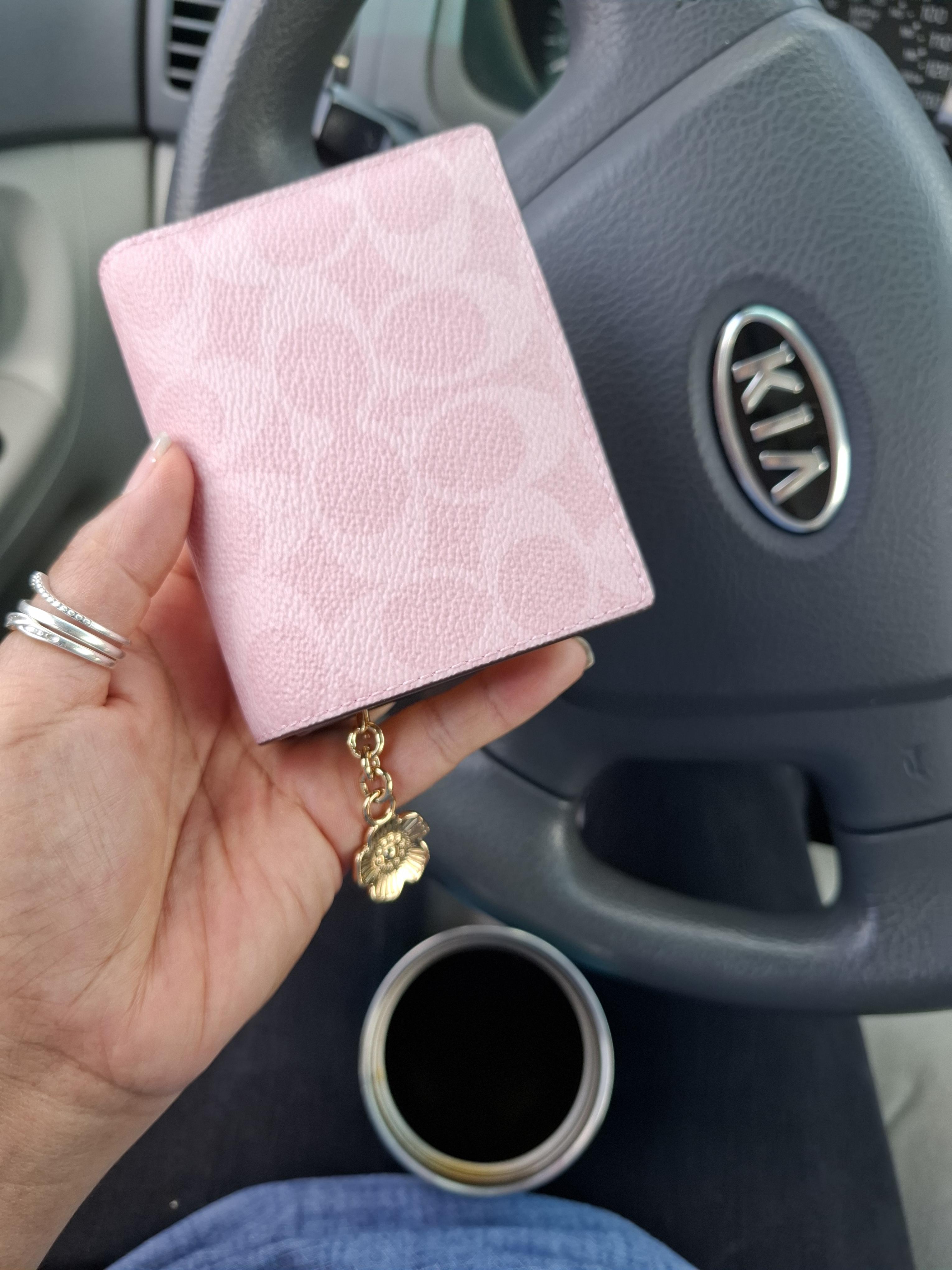 Snap Wallet In Signature Canvas | Wallets | Coach | COACH®