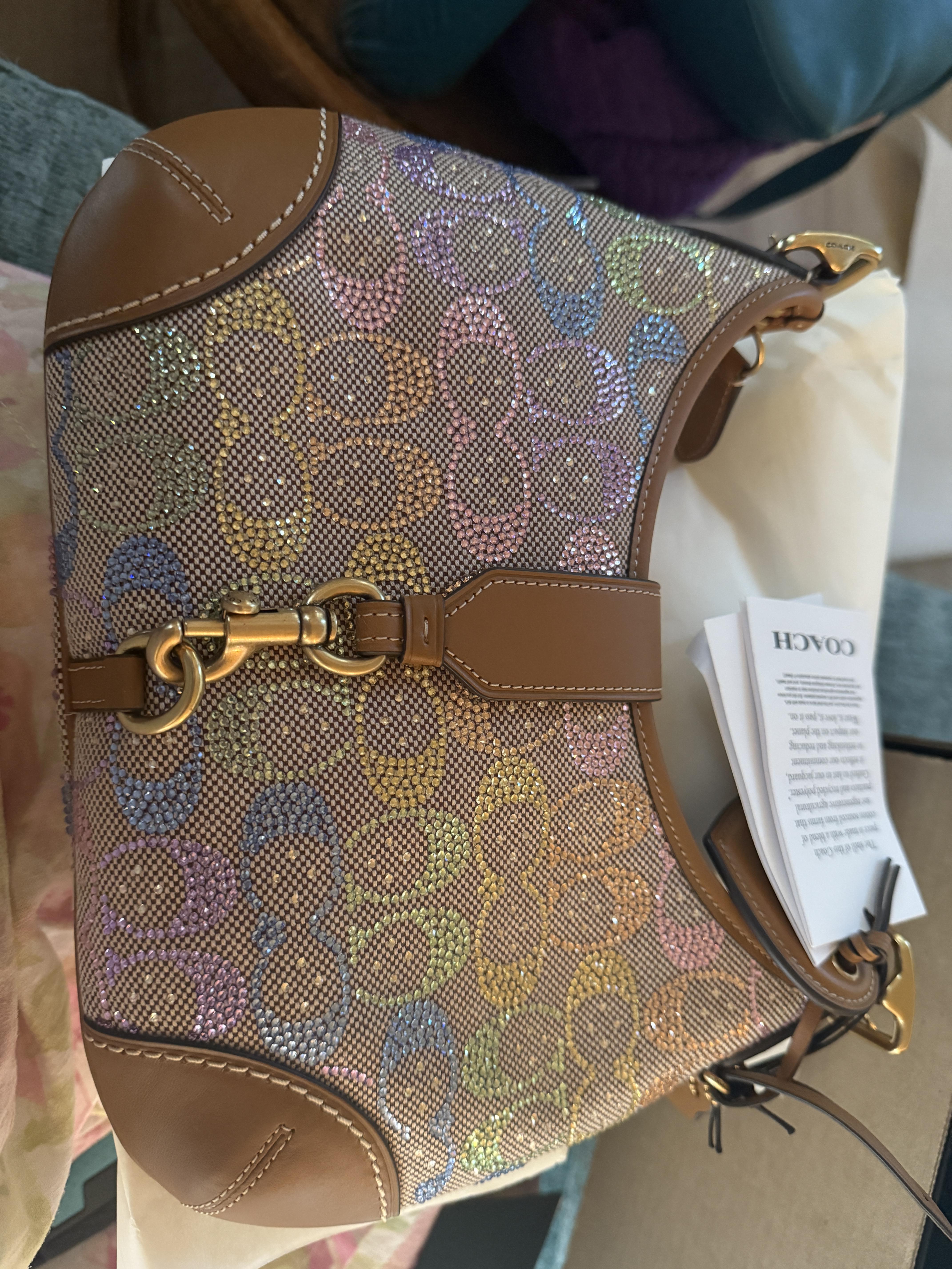 Hamptons Hobo Bag With Repurposed Denim | COACH® display picture 1