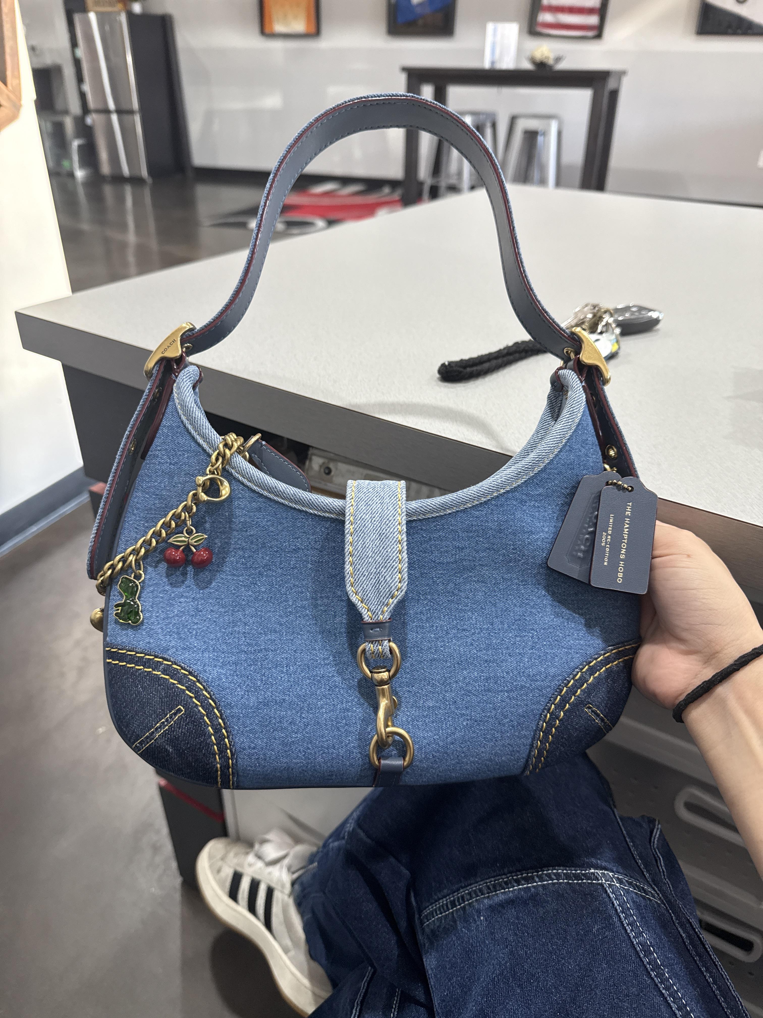 Hamptons Hobo Bag In Crystal Signature Jacquard | Bags | Coach