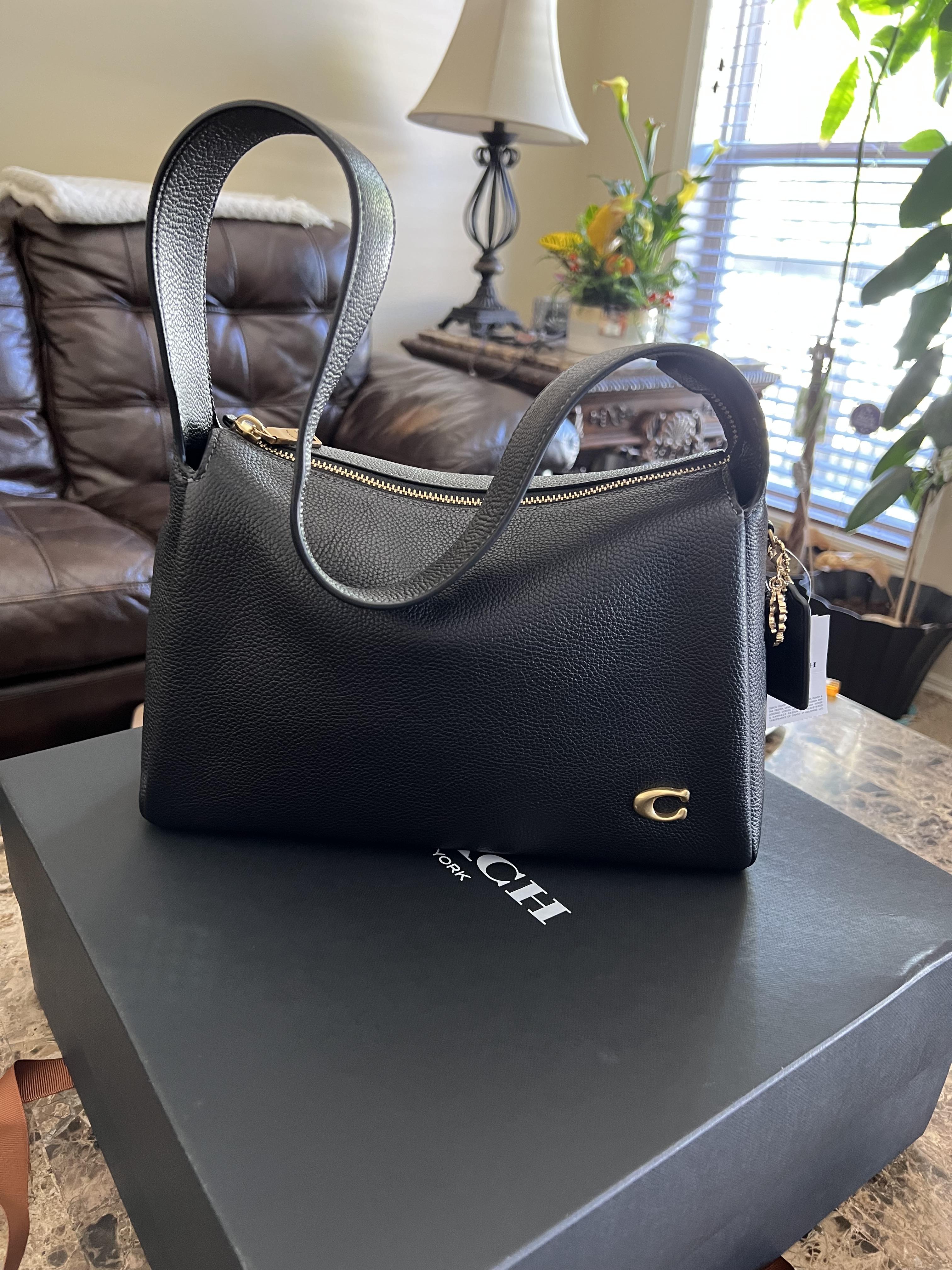 新品タグ有】COACH コーチ ショルダーバッグ LOLA ローラ CDD06 コーチ