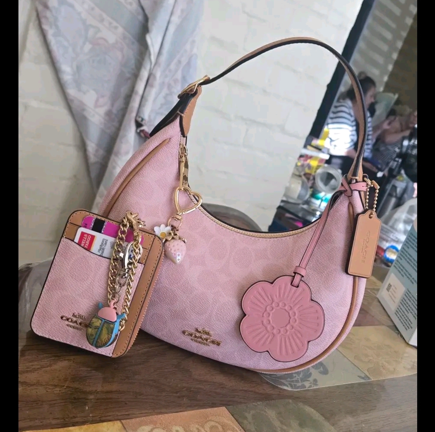 バッグ COACH rare gleen signature sholder bag NWT Coach Morgan Shoulder Bag in Signature Leather CH312/CH317