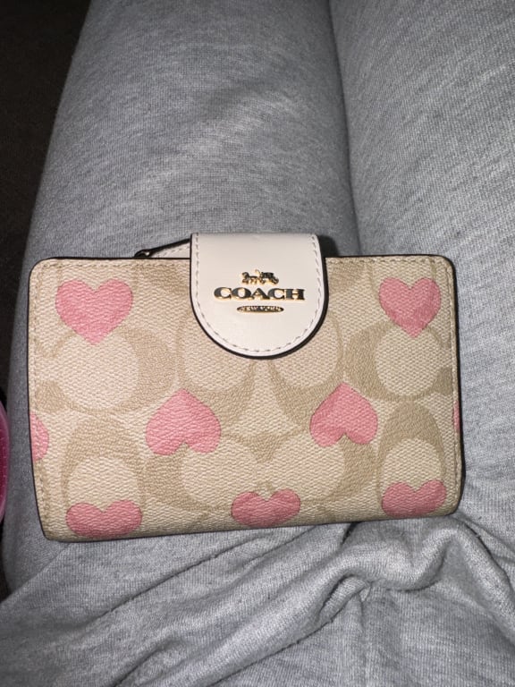 Medium Corner Zip Wallet In Signature Canvas With Jumbo Floral