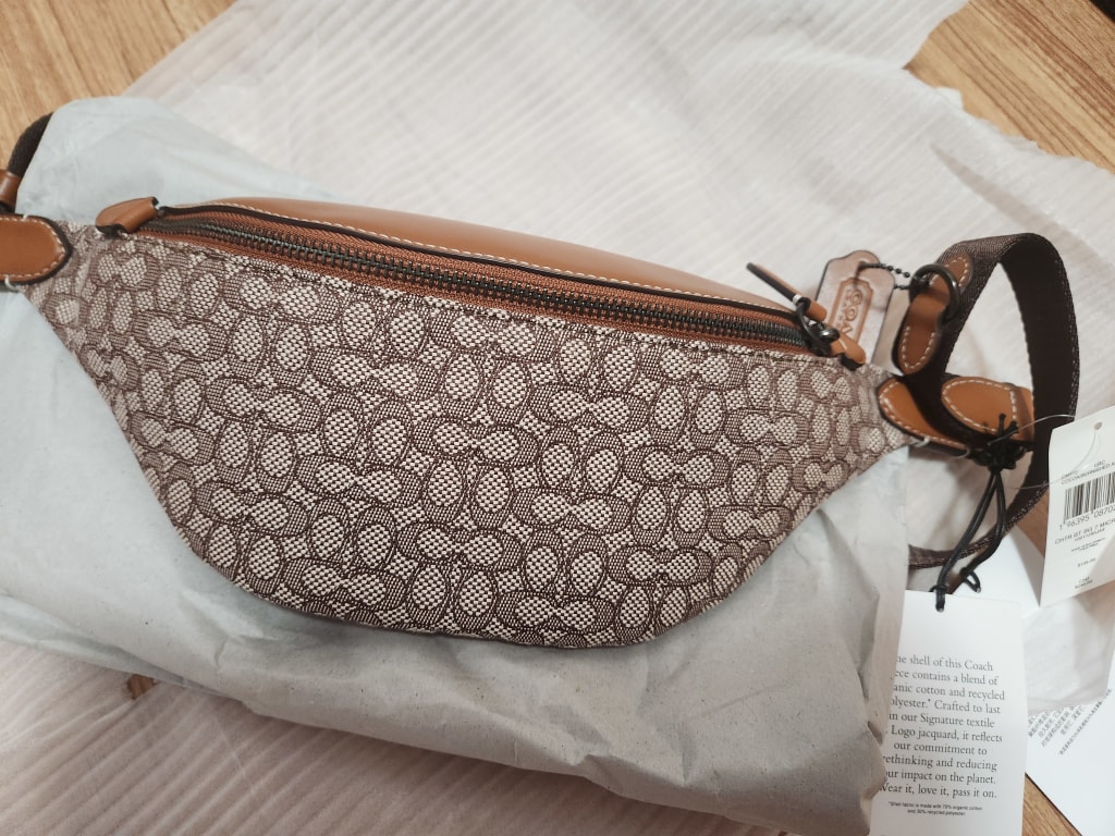 Charter Belt Bag 7 In Micro Signature Jacquard | COACH®