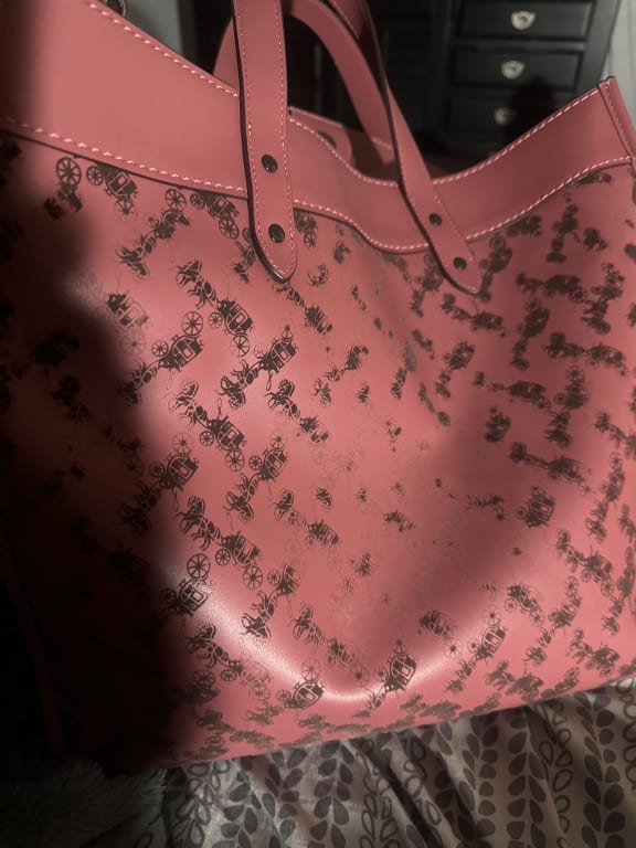 Field Tote Bag 40 With Coach Badge | COACH®