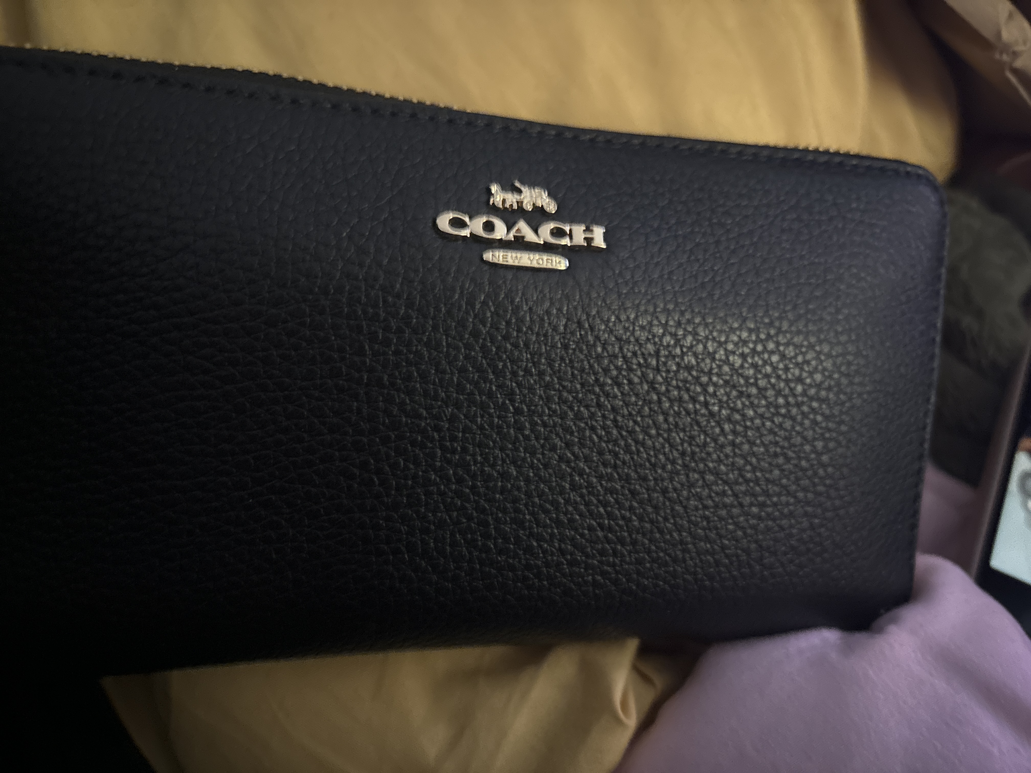 【COACH】紫〇花柄 Long Zip Around Wallet☆ギフトボックス COACH】紫〇花柄 Long Zip Around Wallet☆ギフトボックス