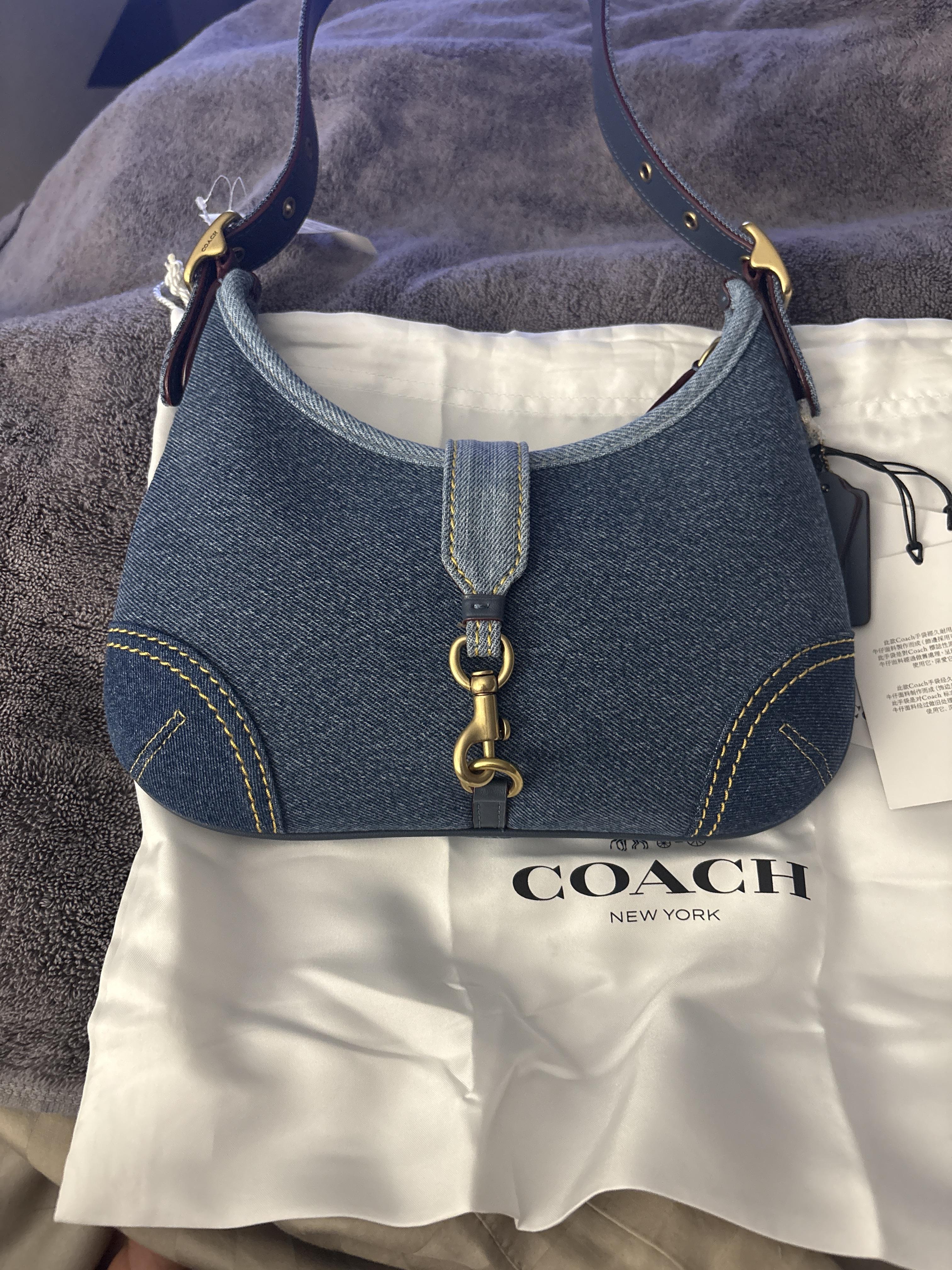 Hamptons Hobo Bag In Crystal Signature Jacquard | Bags | Coach Hamptons Hobo Bag In Crystal Signature Jacquard | Bags | Coach