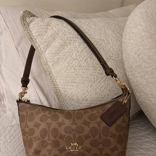 Caitlin Shoulder Bag With Quilting | Bags | Coach | COACH®