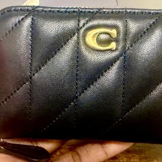Essential Small Zip Around Card Case With Pillow Quilting