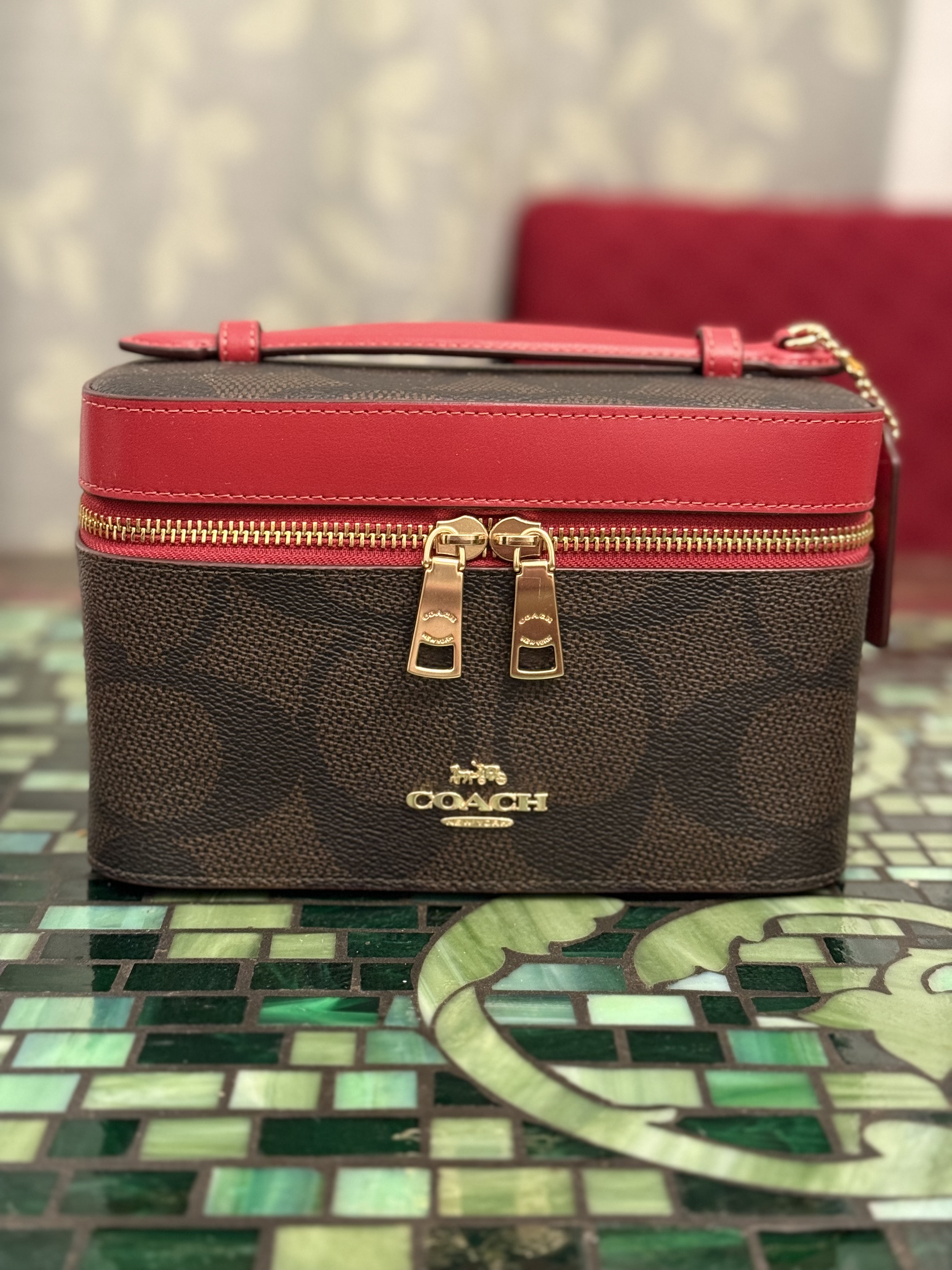 Cosmetic Case In Maxi Signature Canvas | Accessories | Coach | COACH®