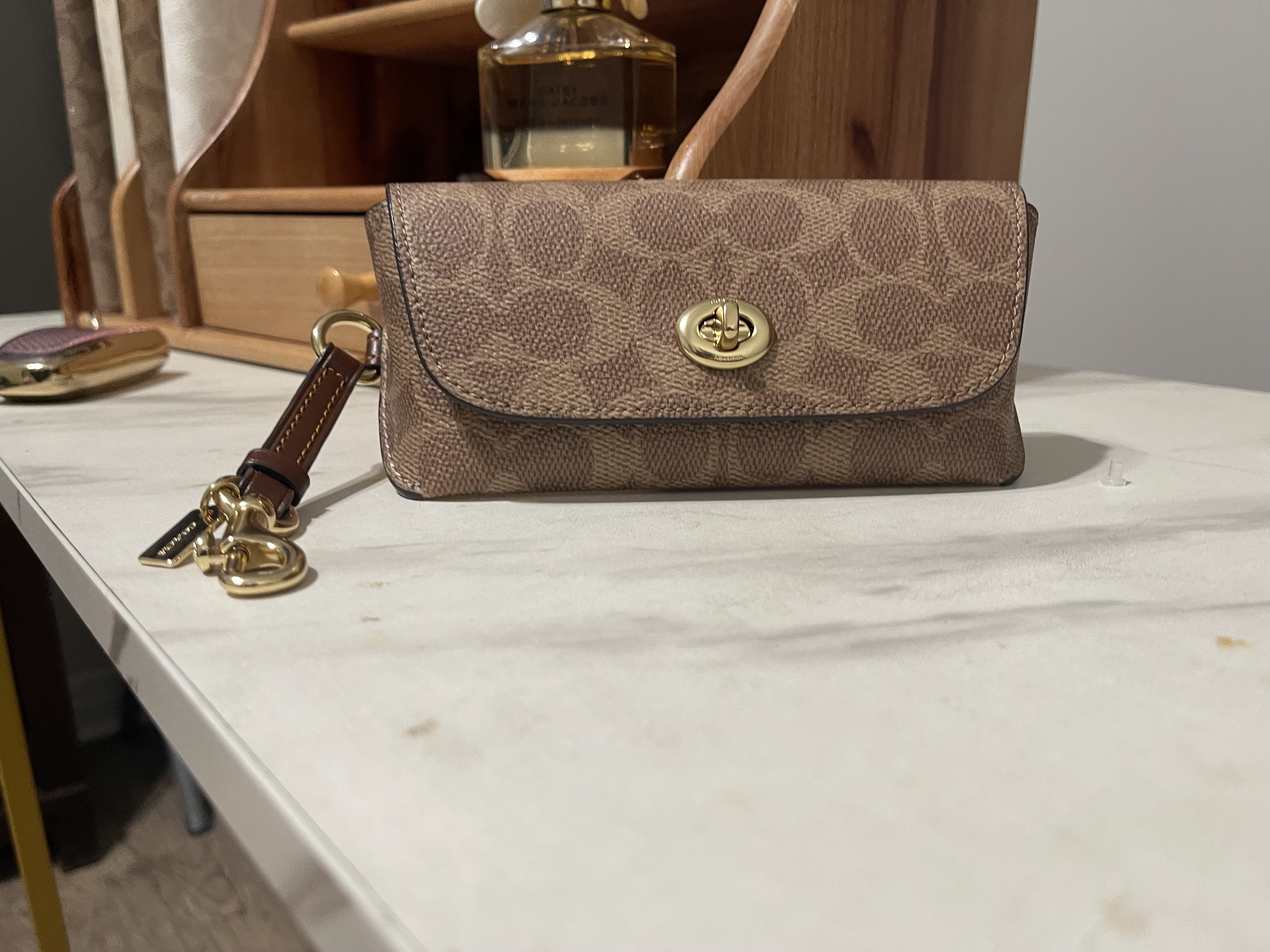 Sunglass Case In Signature Canvas | COACH®