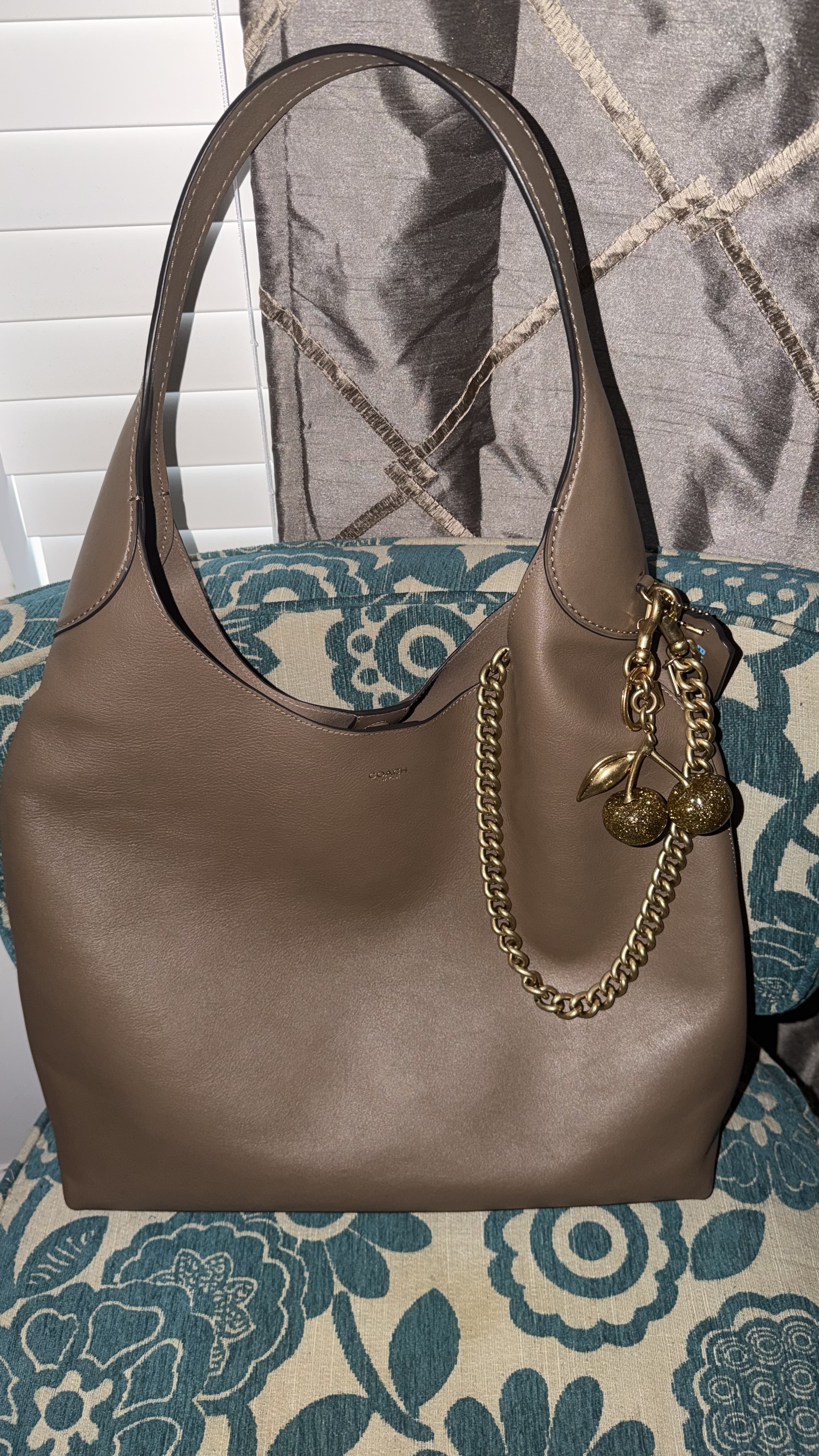 Brooklyn Shoulder Bag 39 | Bags | Coach | COACH®