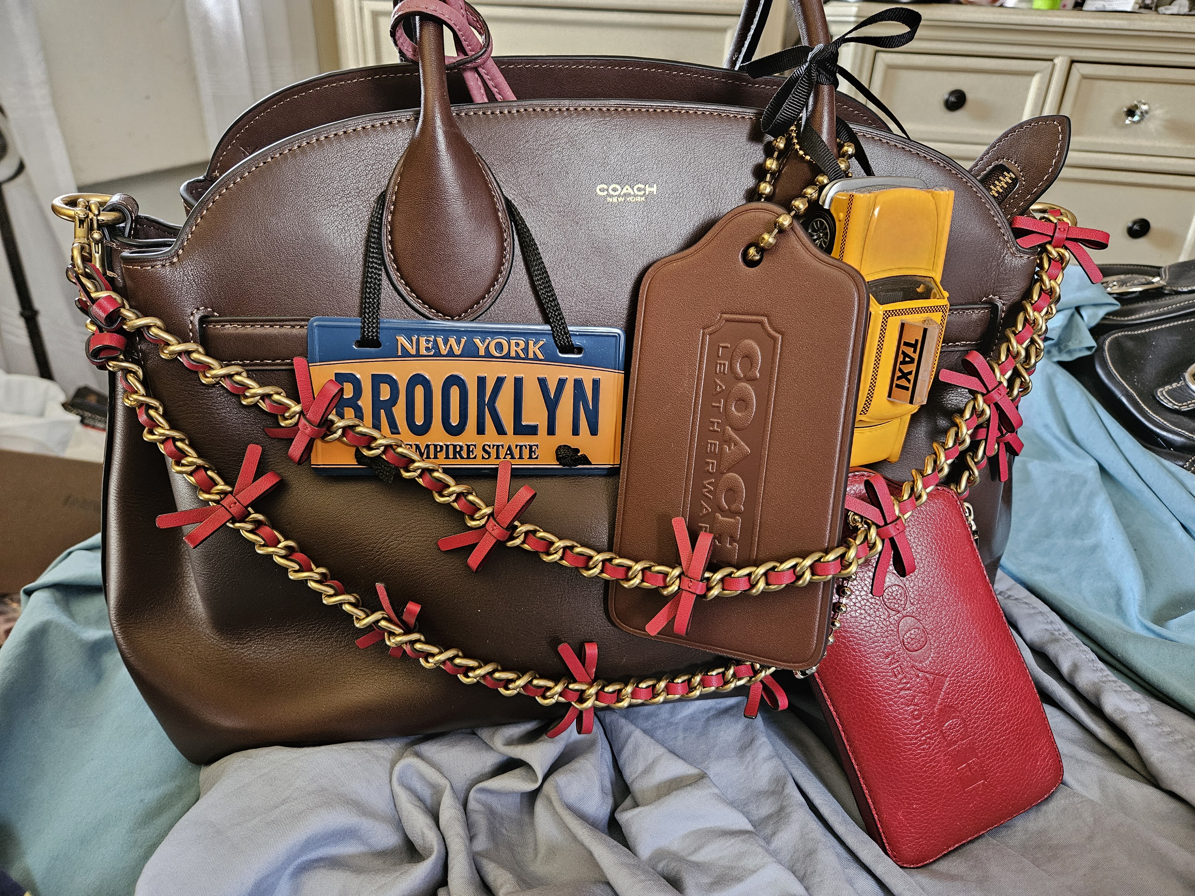 新作 COACH XL ハングタグ バッグチャーム CBR57 COACH® | Xl Hangtag Bag Charm