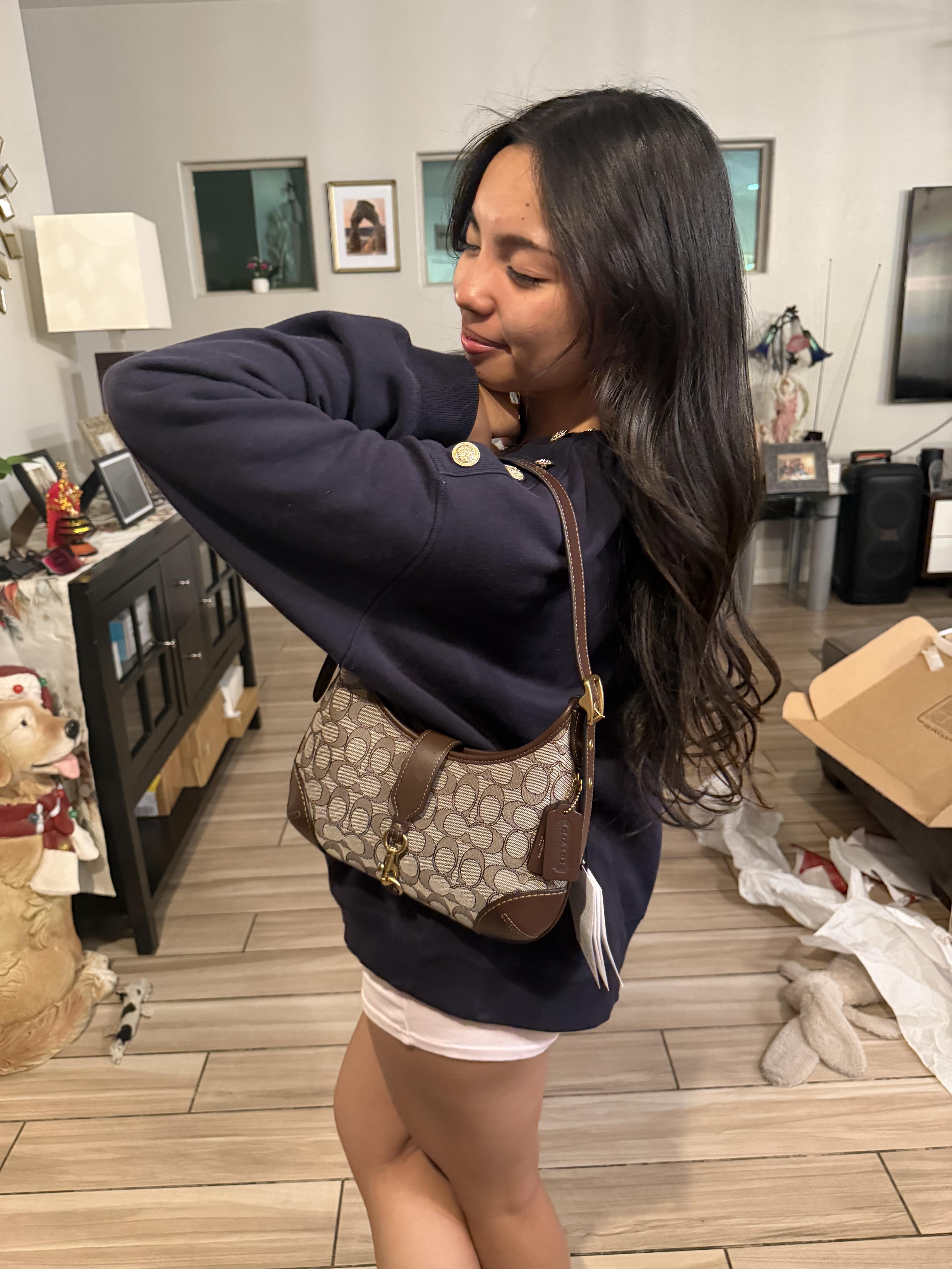 Hamptons Hobo Bag In Crystal Signature Jacquard | COACH®