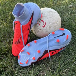 Submitted by Very nice cleats